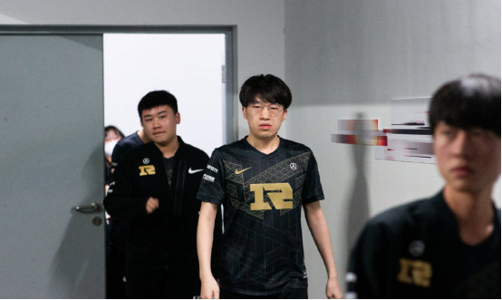 体育产业与 体育产业与