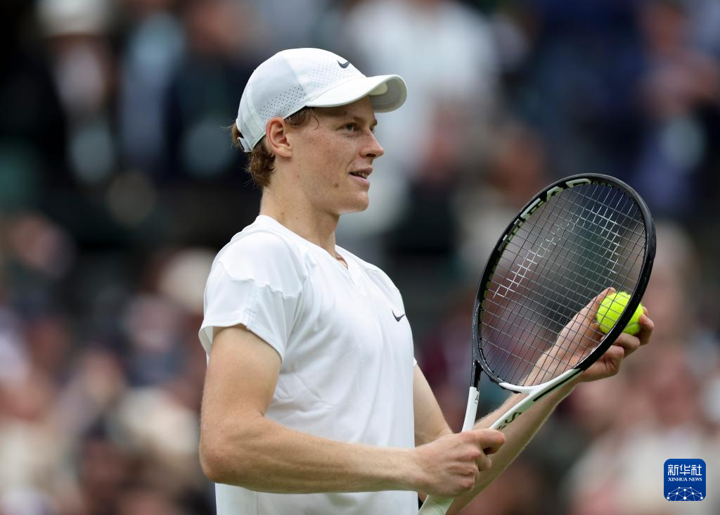 表现而充满 表现而充满