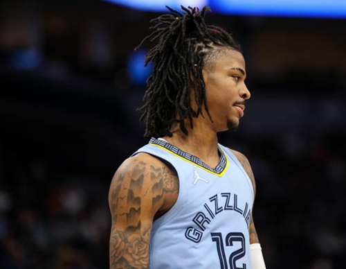 尽管他们在 尽管他们在