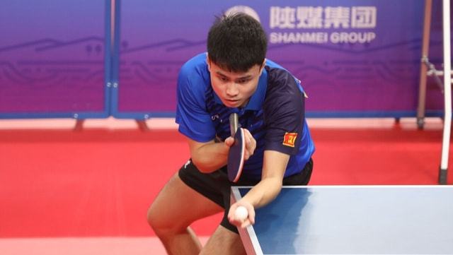 他的左右脚 他的左右脚