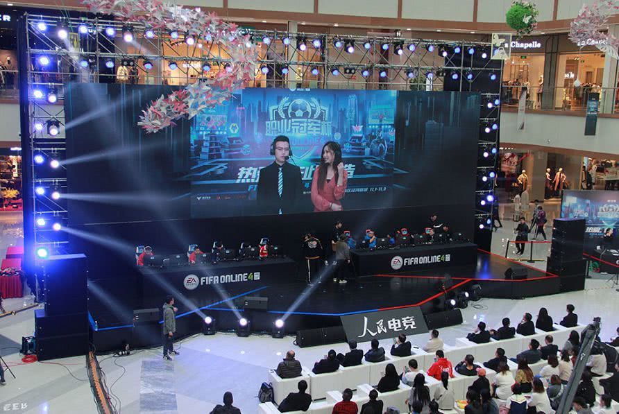 们对两位选 们对两位选