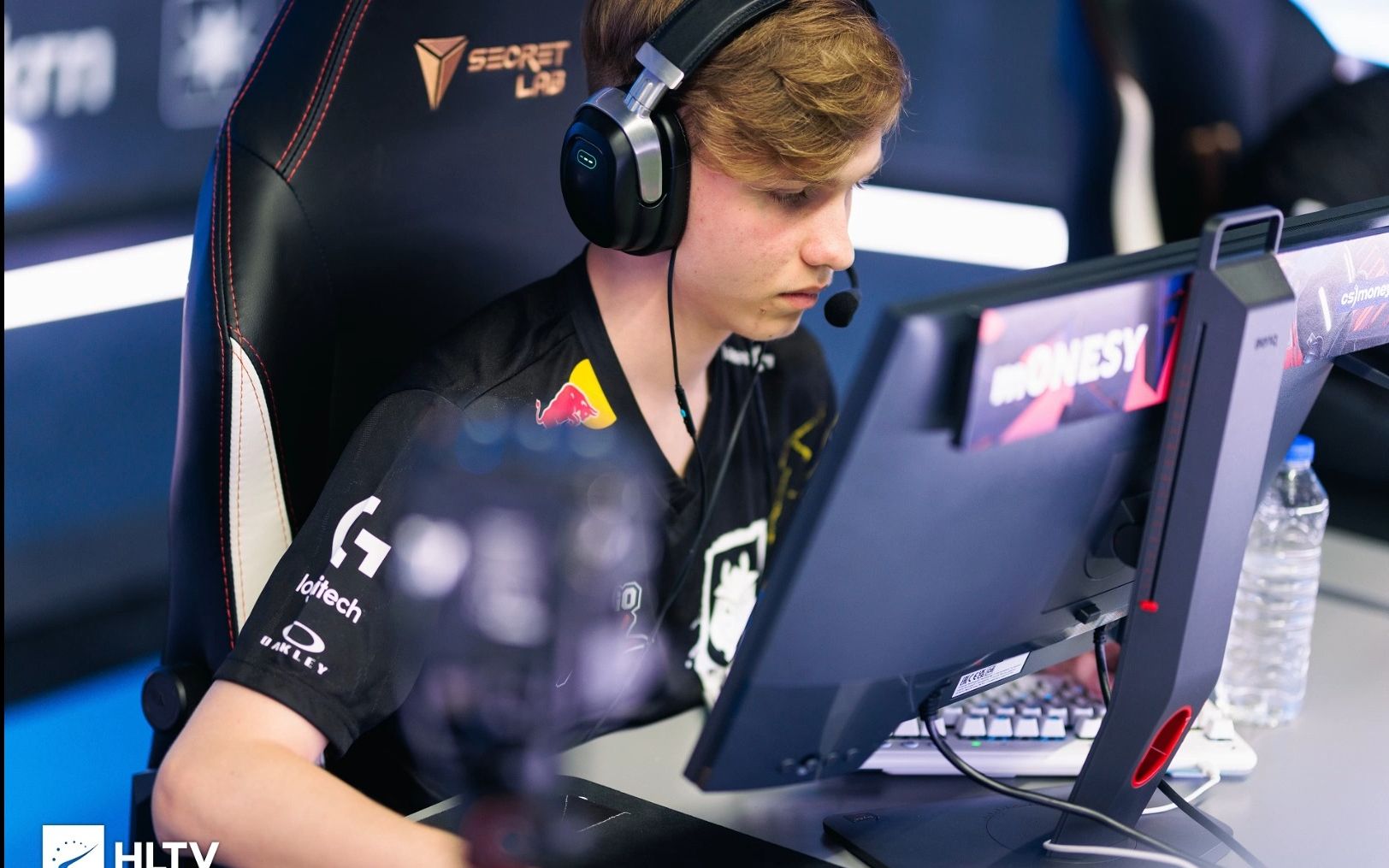 过度依赖外 过度依赖外